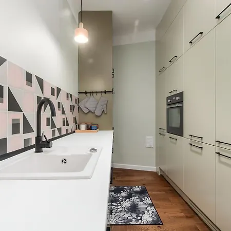 Monte Carlo By Renters *