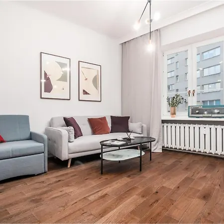 Monte Carlo By Renters * Warschau